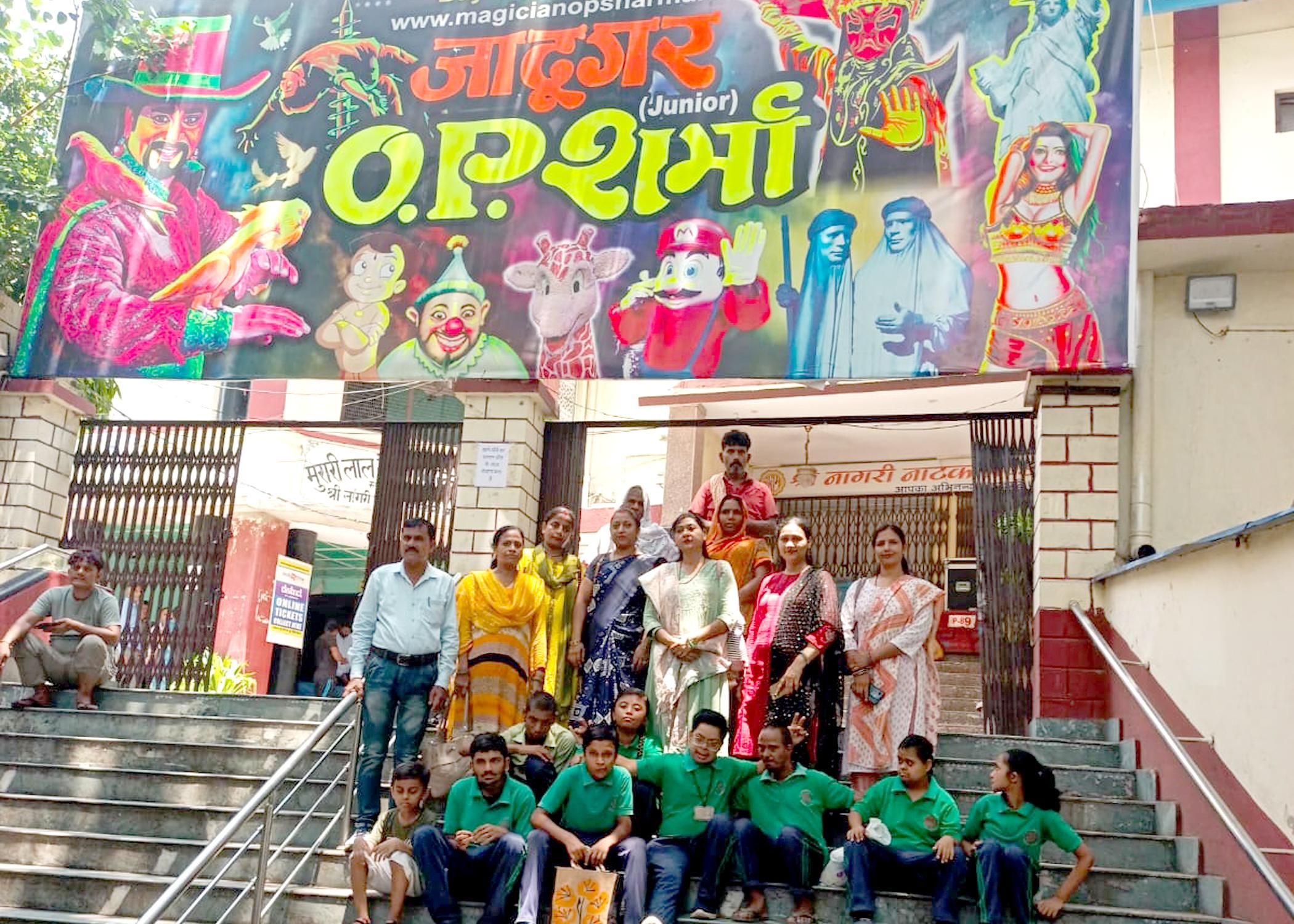 Jadugar O.P.Sharma's Show
